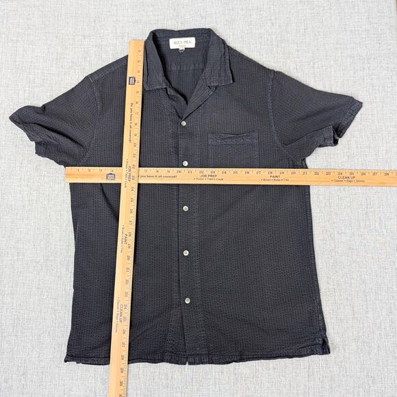 Alex Mill Men's Seersucker Camp Shirt in Washed Black Cotton size Medium - Picture 6 of 6